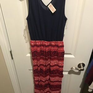 Maxi Dress Slit to the Knee on both sides, NWOT